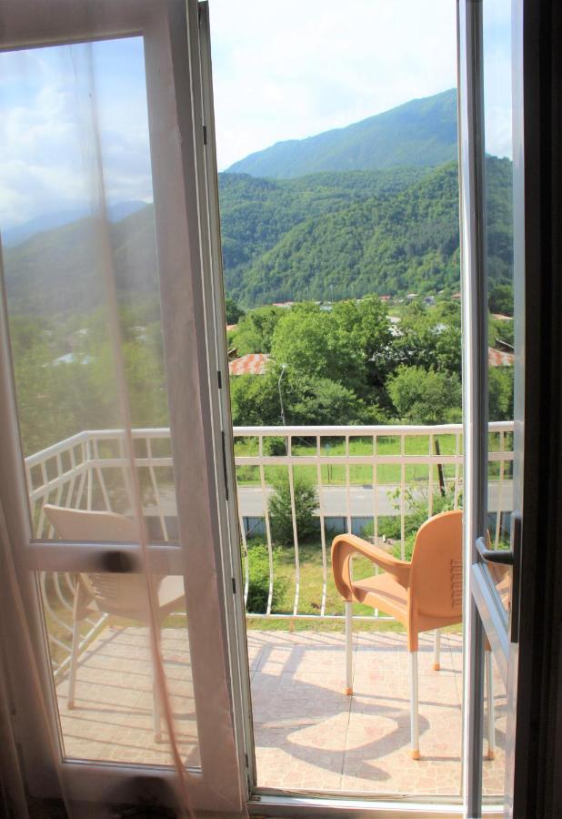 Guest House Racha Ambrolauri Luaran gambar